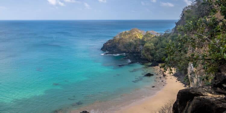 Fernando de Noronha - Créditos: depositphotos.com / diegograndi