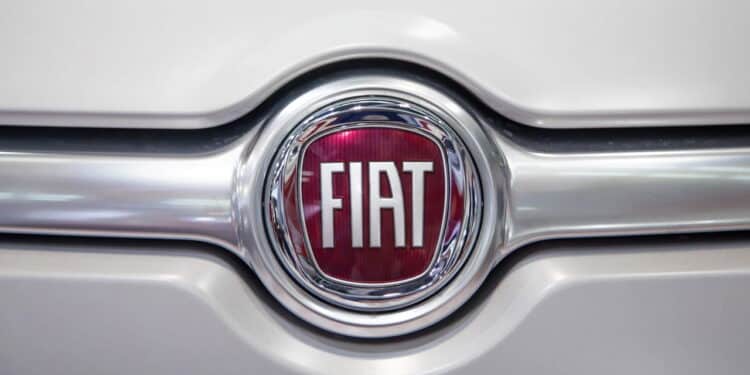 Carro popular da Fiat é o mais barato do Brasil e faz 700 km por somente R$ 61 mil!