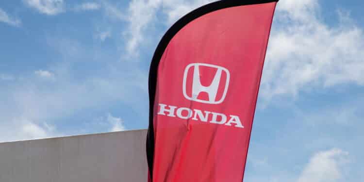 A moto mais aguardada da Honda já tem data para chegar ao Brasil!