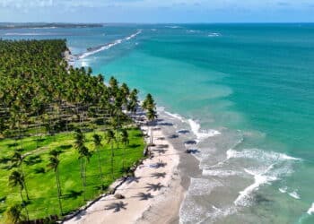 A praia mais cara do Brasil em 2025 oferece o luxo mais exclusivo!
