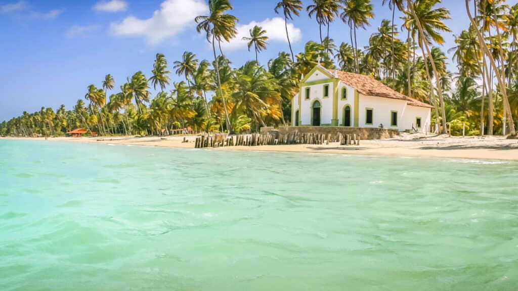 Cidade do nordeste tem a melhore praia do Brasil em 2025!