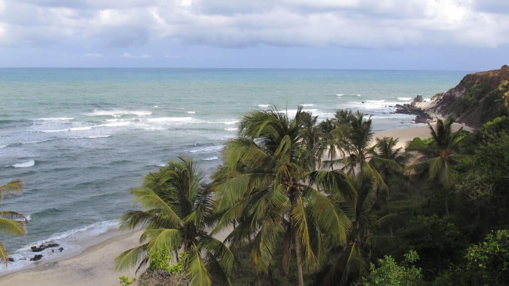 Esse lugar virou tendência entre quem quer curtir o litoral do Brasil sem gastar muito!