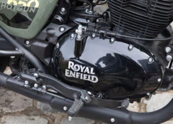 Royal Enfield traz novidades na Hunter 350 e homenageia o Brasil!