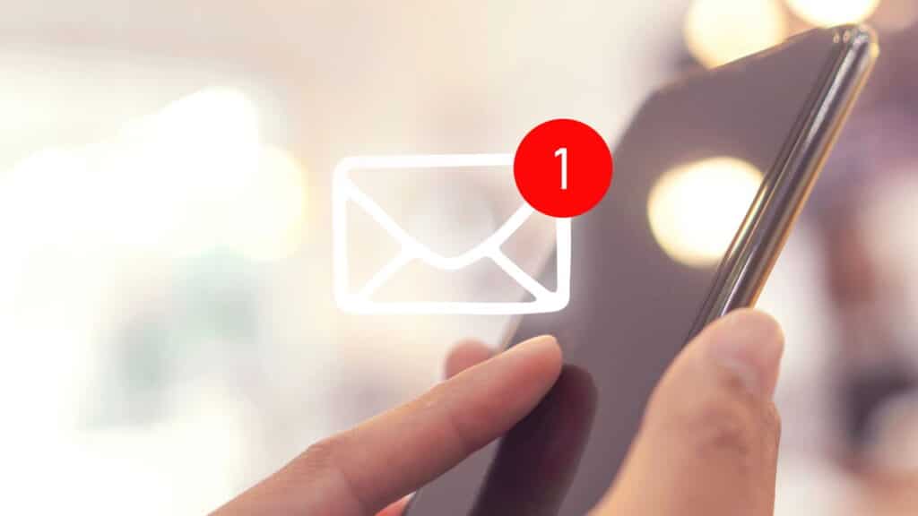 Idosos estão caindo no golpe do SMS falso!