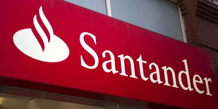 Santander fecha mais agências e enfrentam o maior apagão financeiro dos últimos anos!
