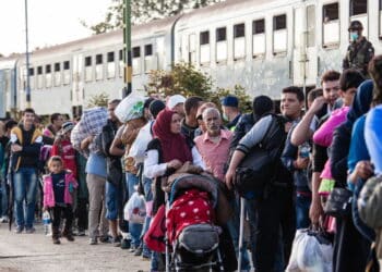 Refugiados de guerra na estação ferroviária de Gyekenyes