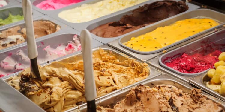 Famosa marca de sorvetes decreta falência e fecha mais de 500 lojas!