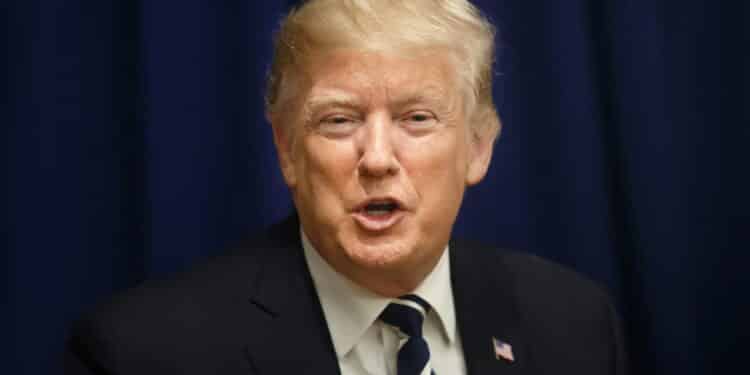 Trump ameaça novo adiamento do prazo para venda do TikTok nos EUA, fixando limite em junho