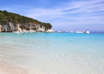 As praias mais inesquecíveis para visitar em 2025 segundo especialistas