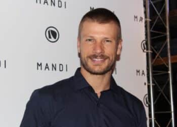 Rodrigo Hilbert passa por cirugia de urgência após acidente de mountain bike