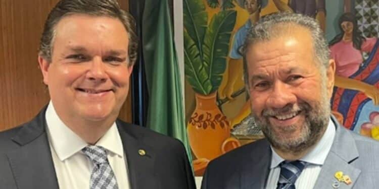 "Nada muda": Oposição critica mudança na Previdência de Lula