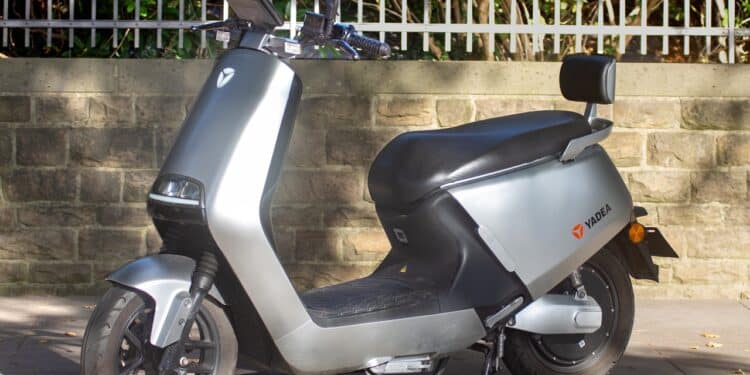 Líder em motos elétricas da China chega ao Brasil em 2025!