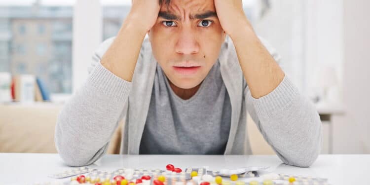 Remédio antidepressivo (Créditos: depositphotos.com / pressmaster)