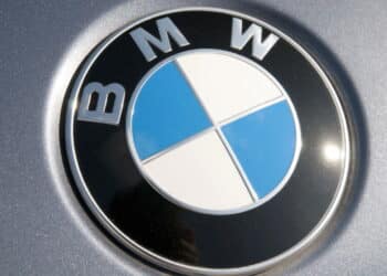 Modelo 2026 da BMW com mais de 700 cavalos e 6 cilindros além de versão elétrica