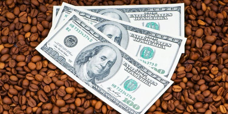 Café dispara 80% e ameaça o bolso do brasileiro com a maior inflação em três décadas