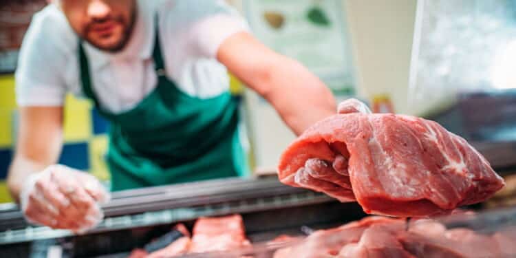 Bolacha recheada, carne suína e margarina lideram ranking de alimentos que mais reduzem o tempo de vida!