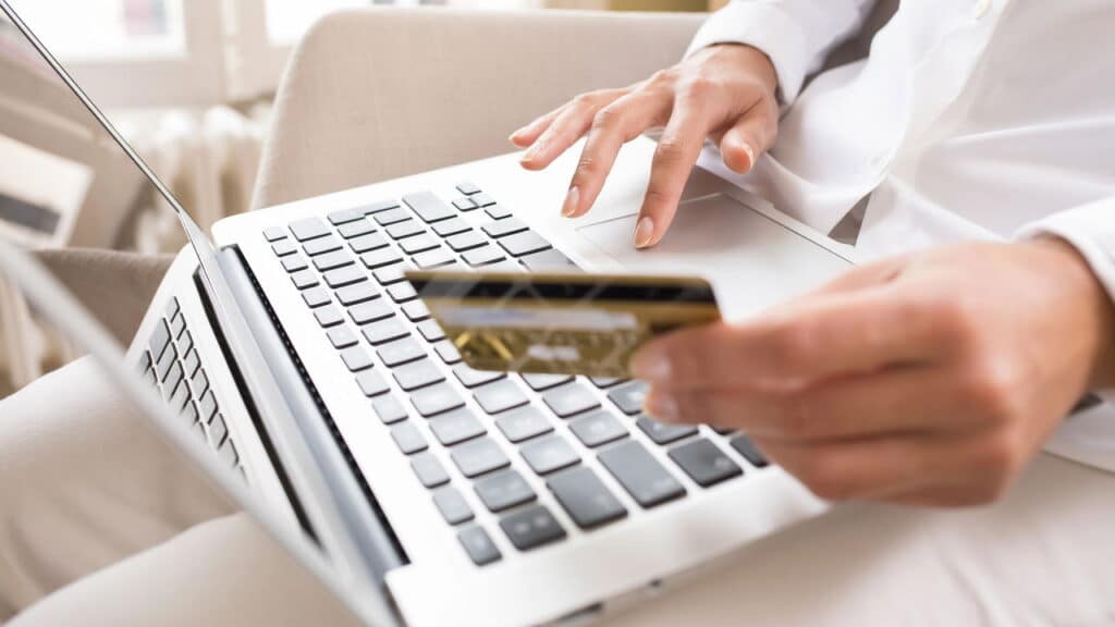 Bancos de todo o Brasil emitem comunicado para quem tem cartão de crédito!