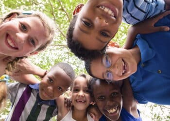 Escola na Alemanha quer provar que a felicidade pode ser ensinada