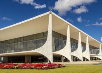 Como identificar um golpe de agente falso do governo? Se proteja agora!