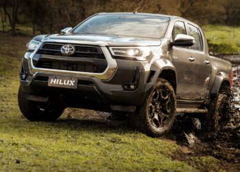 Toyota Hilux - Foto: Divulgação/Toyota
