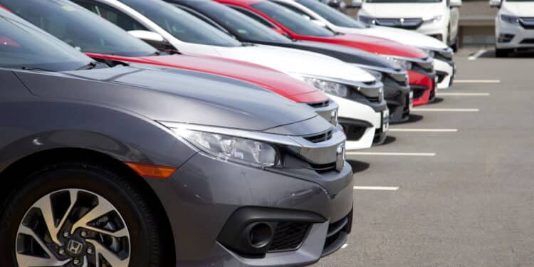 Vale a pena comprar modelos usados da Honda? Baixa desvalorização e muito conforto