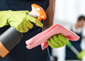 Como fazer vanish caseiro concentrado? Essa formula limpa todas as suas roupas com facilidade e sem gastar quase nada!