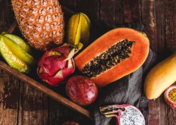 Conheça a fruta que pode ser sua maior aliada contra problemas intestinais