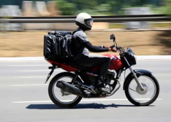 Motoristas de aplicativo e motoboys estão preferindo essas motos no Brasil em 2025