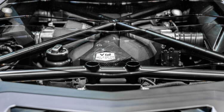 O ronco do motor desses carros famosos deixa qualquer um de boca aberta por esses motivos
