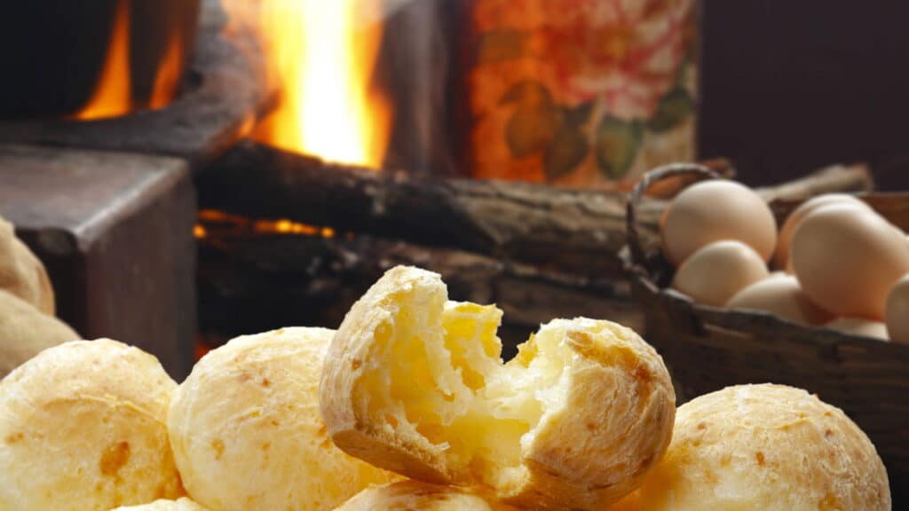5 receitas de pão de queijo fit que são mais leves e tão gostosas quanto o tradicional