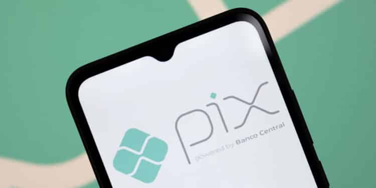 Projeto de Lei propõe pix automático, que é debitado sem sua autorização