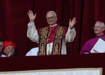 Papa Leão XIV encontra diplomatas e destaca importância do diálogo global