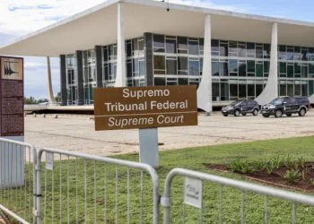 STF invalida lei do Paraná e procuradores não terão honorários limitados