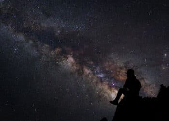 Afinal, o que significa 'tomar banho de estrelas', essa nova moda de bem-estar?