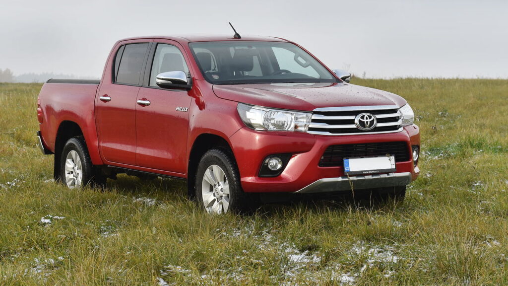 Toyota Hilux – Créditos: depositphotos.com / Dendenal