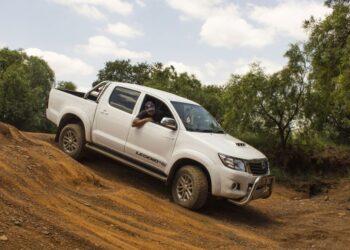 Toyota Hilux – Créditos: depositphotos.com / Dendenal