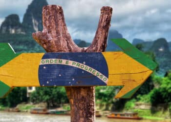 Top 10 destinos brasileiros imperdíveis para você explorar e conhecer em 2025