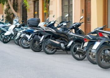 Revelados os 5 melhores modelos de motos para trabalhar com aplicativos em 2025