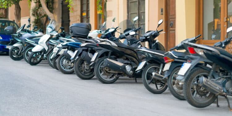 Revelados os 5 melhores modelos de motos para trabalhar com aplicativos em 2025