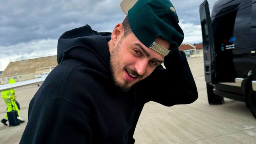 Jon Vlogs quebra o silêncio e se pronuncia após sair da prisão