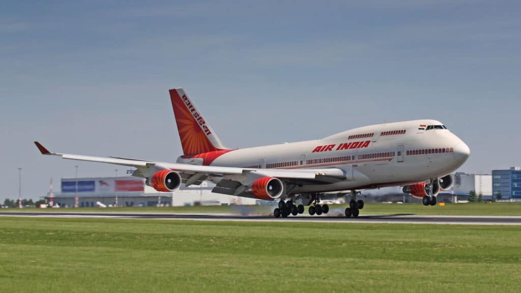 Há sobreviventes? Autoridades revelam detalhes chocantes após queda de avião com 242 pessoas na Índia