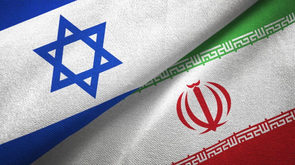 Alerta máximo: mísseis do Irã atingem Tel Aviv