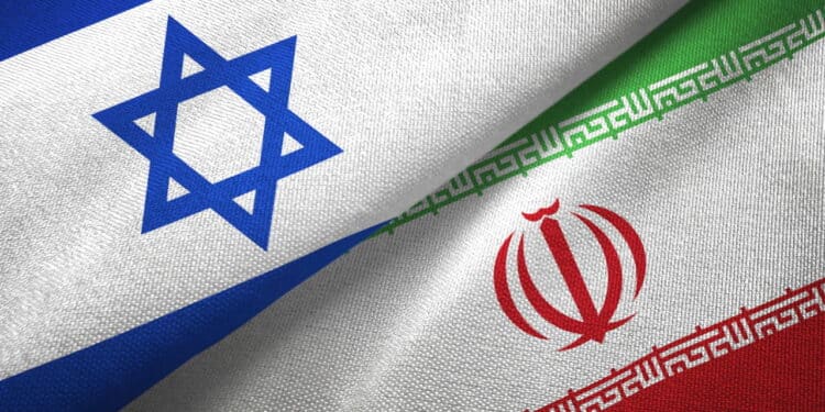 Alerta máximo: mísseis do Irã atingem Tel Aviv