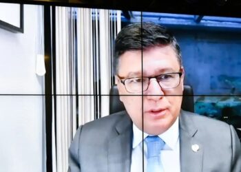 Carlos Viana revela quando comitiva brasileira deve sair de Israel
