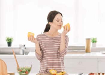 Conheça o hábito simples antes das refeições que pode ajudar a perder peso