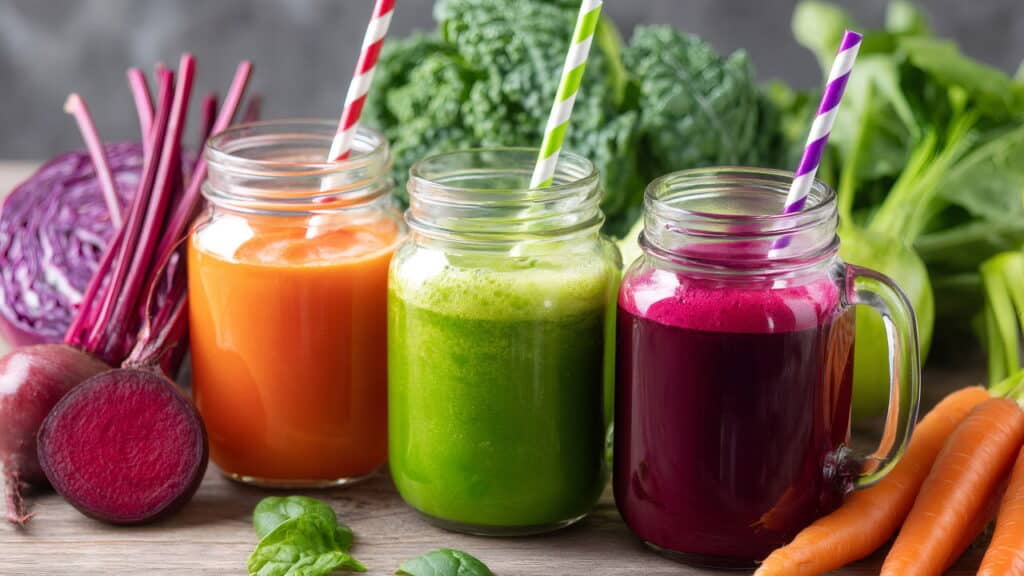 Detox poderoso: essa receita de suco verde ajuda a secar barriga e elimina toxinas