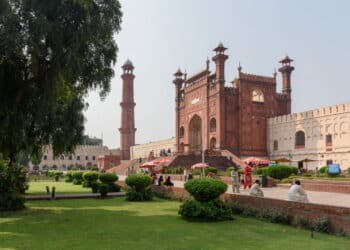 Plano de cessar-fogo do Paquistão chega a Irã e Estados Unidos, segundo agência internacional