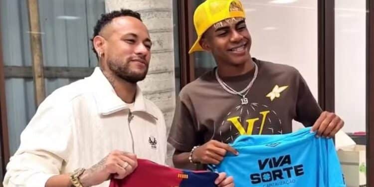 Neymar vira “motorista” e leva Yamal para rolê inusitado no RJ