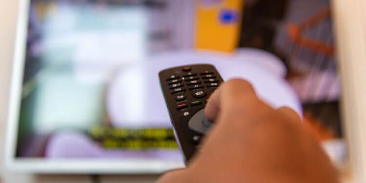 Alerta: você pode precisar comprar uma nova TV após novo decreto do governo; entenda