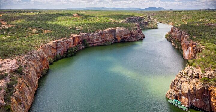 Esse lindo rio cruza o coração do Brasil abastecendo milhões de pessoas, sustentando vidas, culturas e ecossistemas